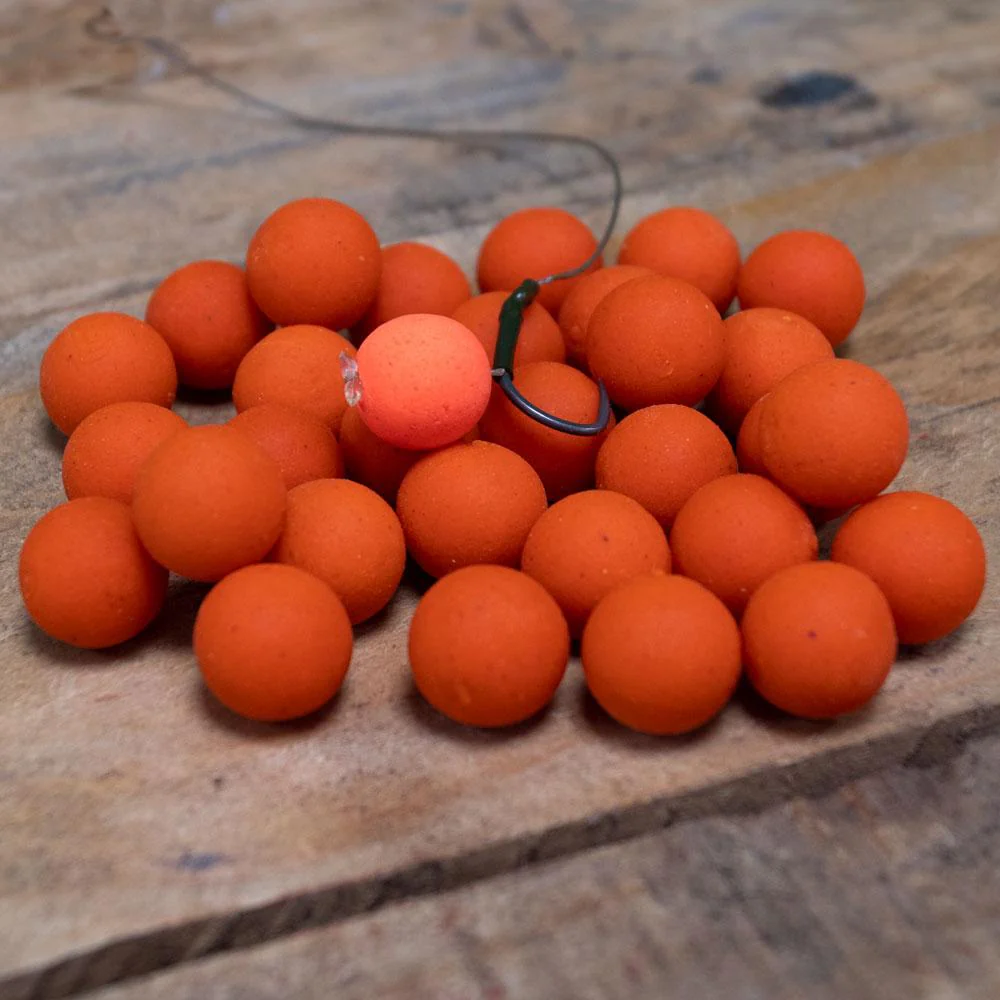 X-Pescuit - Boilies, pelete sau porumb? Ce momeli funcționează cel mai bine și când