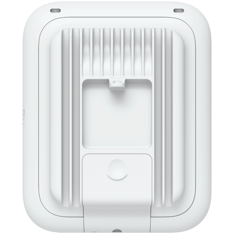 Ubiquiti U7-PRO-OUTDOOR WiFi 7, 6 spatial streams, 465 m2 open space coverage with the integrated directional super antenna, Powered using PoE+, 2.5 GbE uplink [5]