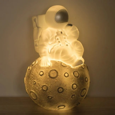 Lampa de Veghe Astronaut cu Baterii – 11x11x17cm [2]