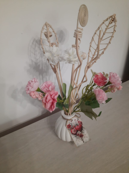 Vaza ceramica cu flori [2]