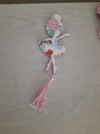 Produse - Semn de carte balerina cu trandafir