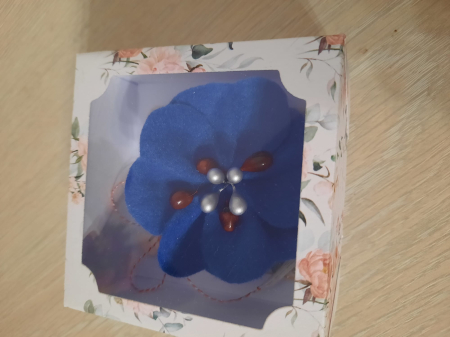 Brosa floare albastra [2]