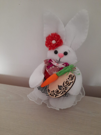 Decoratiuni pentru copii - Iepuras cu floare decoratiune