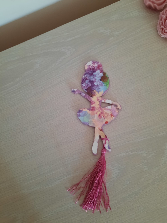 Produse - Semn de carte balerina cu ciucure violet