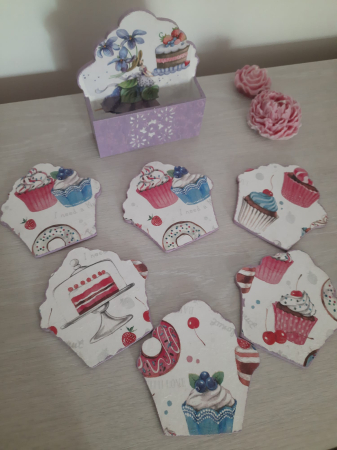 Suporturi de pahare in caseta [1]