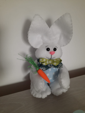 Decoratiuni pentru copii - Iepuras cu fundita