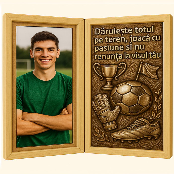 Tablou Personalizat din Lemn Tip Carte pentru Fotbalist [1]