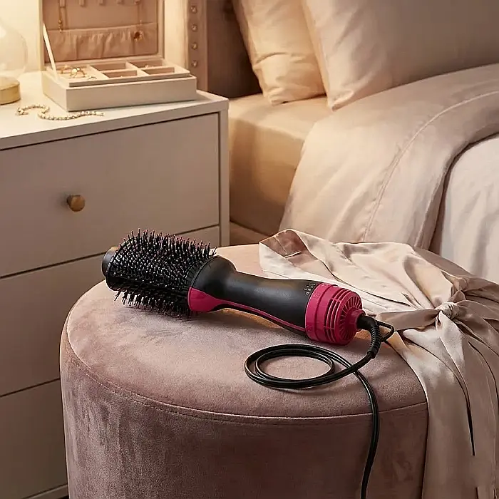 Perie Uscător Electric PerfectHair – 3 Setări Reglabile, Uscare și Coafare Simultană, Tehnologie cu Ioni Anti-Statici, Volum și Strălucire: Coafură de Salon la Tine Acasă, Rapid și Fără Electrizare [2]