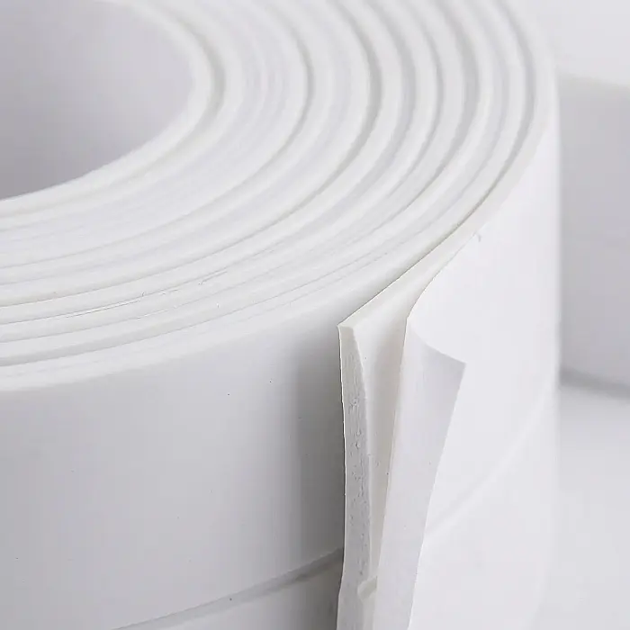 Bandă Adezivă Impermeabilă pentru Etanșare Multisuprafețe – 3,2 m x 3,5 cm, Cauciuc Siliconat, Rezistentă la Apă și Mucegai, Ideală pentru Baie și Bucătărie [2]