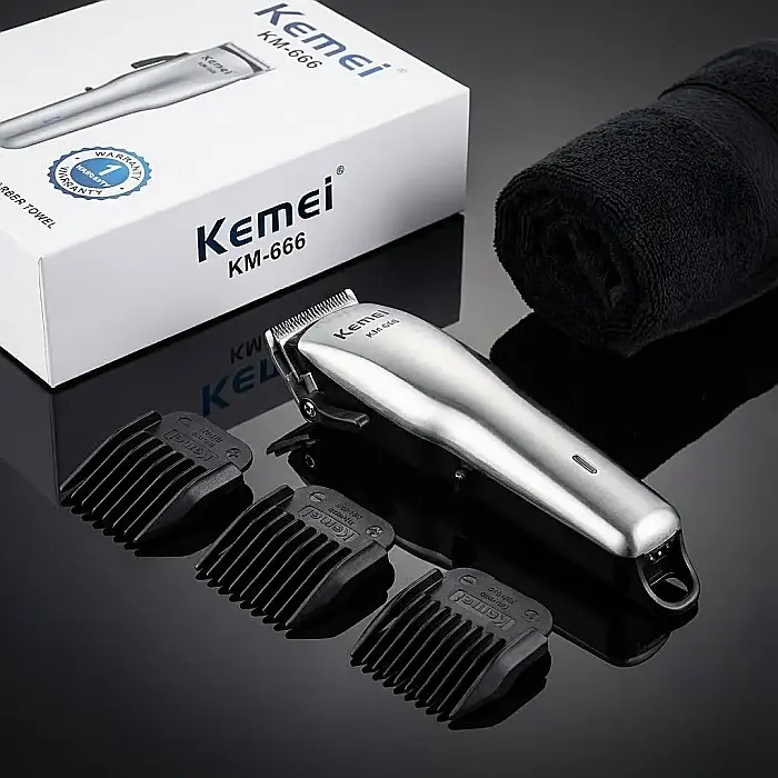Mini Mașină de Tuns Kemei KM 666 – Lama 0 mm din Oțel Inoxidabil, 3 Piepteni Ghidaj, Design Portabil și Ergonomic, Motor Silențios sub 60 dB: Precizie Profesională pentru Tuns, Contur și Detalii, Oriu [2]