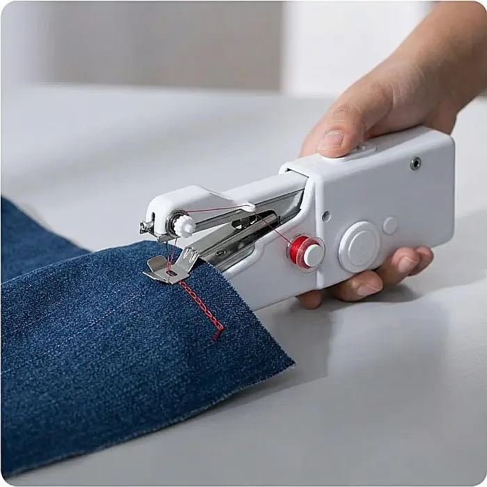 Mașină de Cusut Portabilă Manuală – Repară Rapid Haine și Textile, Ușor de Folosit (Fără Experiență), Funcționează Fără Ață Suplimentară, Design Compact pentru Voiaj [2]