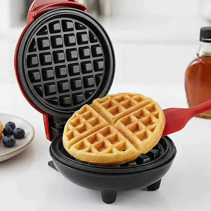Mini Aparat de Făcut Vafe – 10 cm Diametru, Suprafață Antiaderentă, Protecție Supraîncălzire, Indicator LED, Design Compact, Rapid și Ușor de Folosit, Ideal pentru Familie și Cadouri [4]