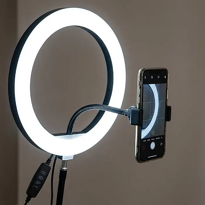 Lampa Circulară Ring Light DLUX – Diametru 33 cm, Trepied Profesional Reglabil până la 2.1 m, Suport Telefon Universal și 3 Moduri de Lumină: Iluminare Profesională pentru Machiaj, Foto-Video și Live  [3]