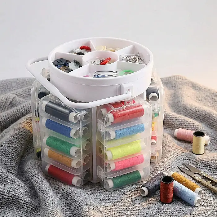 Trusă de Cusut cu 210 Piese – Set Complet Croitorie, Ace, Papiote, Foarfecă, Capse, Copci, Centimetru, Portabil și Organizator Compartimentat [4]