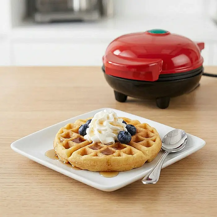 Mini Aparat de Făcut Vafe – 10 cm Diametru, Suprafață Antiaderentă, Protecție Supraîncălzire, Indicator LED, Design Compact, Rapid și Ușor de Folosit, Ideal pentru Familie și Cadouri [3]