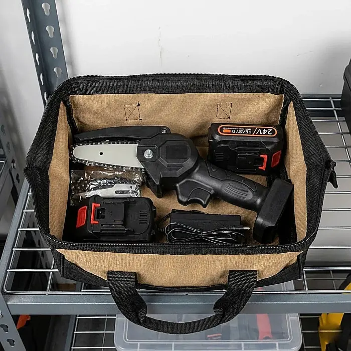 Mini Ferăstrău Electric Portabil 24V cu Lanț Diamond – Tăiere Rapidă Crengi și Lemne de Foc, Ultra-Ușor 950g, Baterie Li-Ion inclusă și Design Ergonomic: Eficiență, Putere și Libertate în Grădinărit [3]