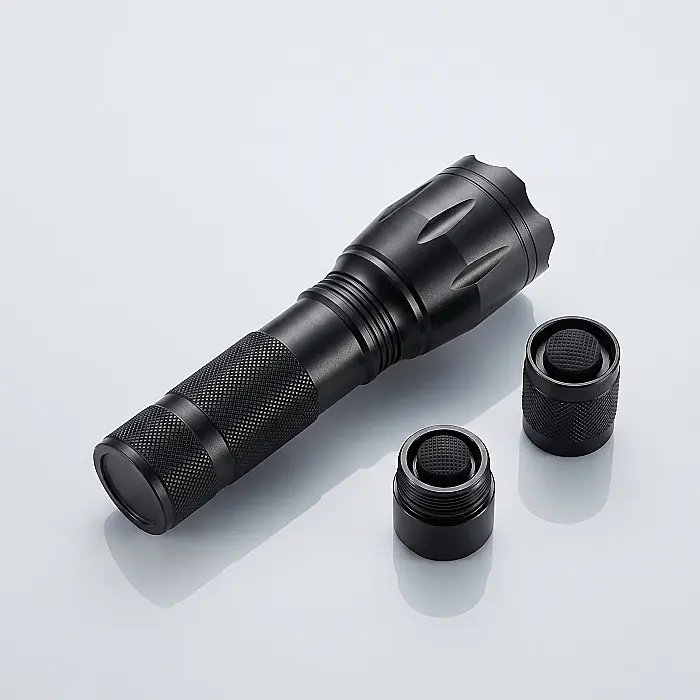 Lanternă LED Tac Light – Putere Maximă 5000 LUX, Rază 9 km, Aluminiu de Aeronave, 5 Moduri de Iluminare, Rezistentă la Apă și Murdărie, Focalizare Reglabilă [4]
