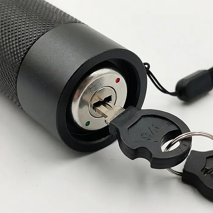 Laser Pointer Verde cu LED – Acumulator 4500 mAh, Lungime de Undă 532 nm, Rază Vizibilă Peste 10 km, Cutie Transport și Încărcător Inclus [3]