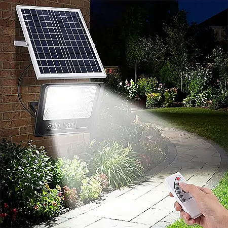 Iluminat - Proiector Solar cu Telecomandă – LED Puternic, Autonomie Mare, Carcasă ABS Anti-oxidare, Rezistent la Apă și Panou Policristalin