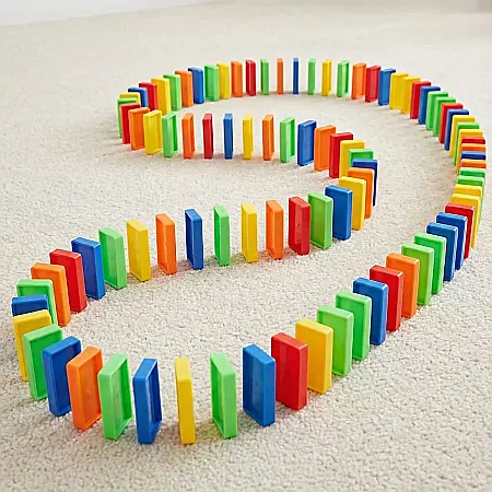 Set Trenuleț Electric cu 60 Piese Domino: Joc Interactiv, Educativ și Creativ cu Lumini și Sunete [2]