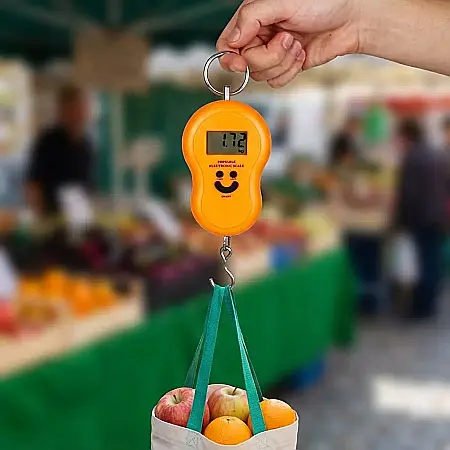 Unelte - Cântar Electronic Portabil de Mână – Capacitate 40 kg, Afișaj Digital LCD, Funcție TARE și Design Ultra-Compact: Precizie și Confort pentru Pescuit, Piață și Bagaje de Călătorie