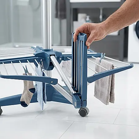 Uscător de Rufe Vertical Pliabil – 3 Nivele Rotative 360°, Înălțime 170 cm, Suport Stabil cu Trepied Antiderapant, 24 Agățători și 4 Brațe Rabatabile, Ideal pentru Uscare Rapidă în Spații Mici [1]
