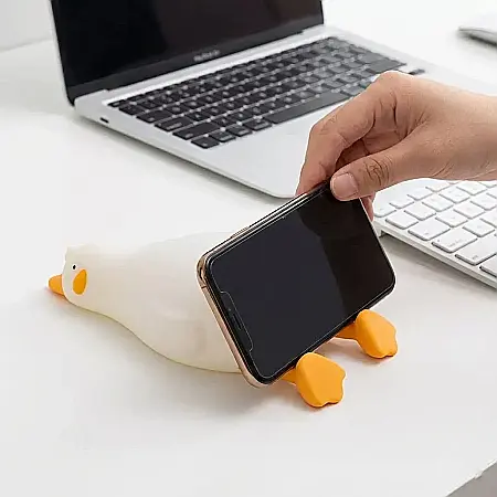 Lampă de Noapte pentru Copii Sleepy Duck – Silicon Moale, LED Lumină Caldă și RGB, 3 Niveluri de Luminozitate, Baterie Reîncărcabilă și Design Ergonomic: Companionul Perfect pentru un Somn Liniștit și [3]