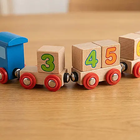 Tren Magnetic din Lemn cu Numere – Jucărie Educativă pentru Copii, Dezvoltă Motricitatea, Imaginația și Logica, Siguranță Europeană [1]