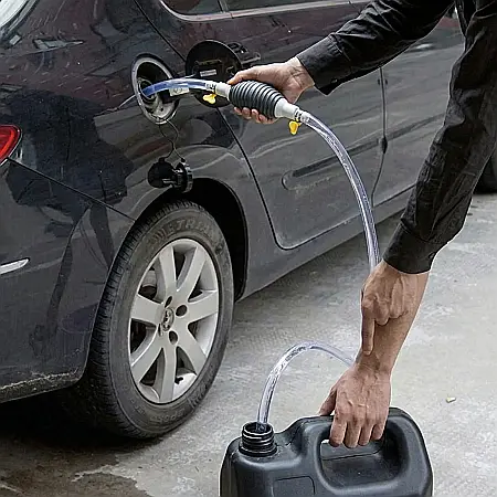 Pompă Manuală pentru Transfer Lichide Tip Sifon – Pentru Benzină, Ulei și Apă, Furtun 1.5 m din PVC, Include Cleme de Prindere, Portabilă și Ușor de Utilizat, Fără Electricitate [3]