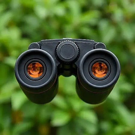 Binoclu Semiprofesional 30x60 – Zoom Puternic 30x, Lentile Antireflexie, Design Compact și Rezistent la Șocuri: Claritate de Excepție pentru Drumeții, Vânătoare, Sporturi și Pază [2]
