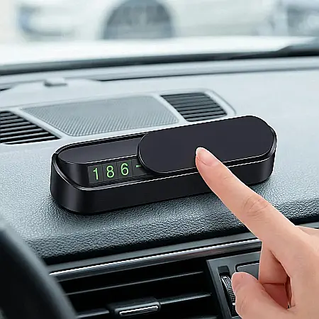Afișaj Număr Telefon pentru Bord Auto – Design Autoadeziv, Rezistent și Durabil, Instalare Simplă, Vizibilitate În Parcări, Negru, Dimensiuni 130 x 33,3 x 15,6 mm [1]
