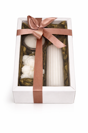 Colectia Zensomnia - Set cadou premium cu lumânări decorative și parfumate din ceară de soia, ambalat elegant. Ideal pentru cadouri rafinate și momente speciale.