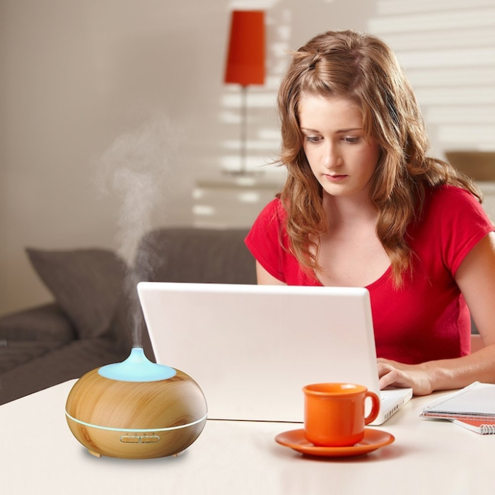 Difuzor aromaterapie cu ultrasunete si lumina LED 7 culori, 550 ml, lemn deschis [2]