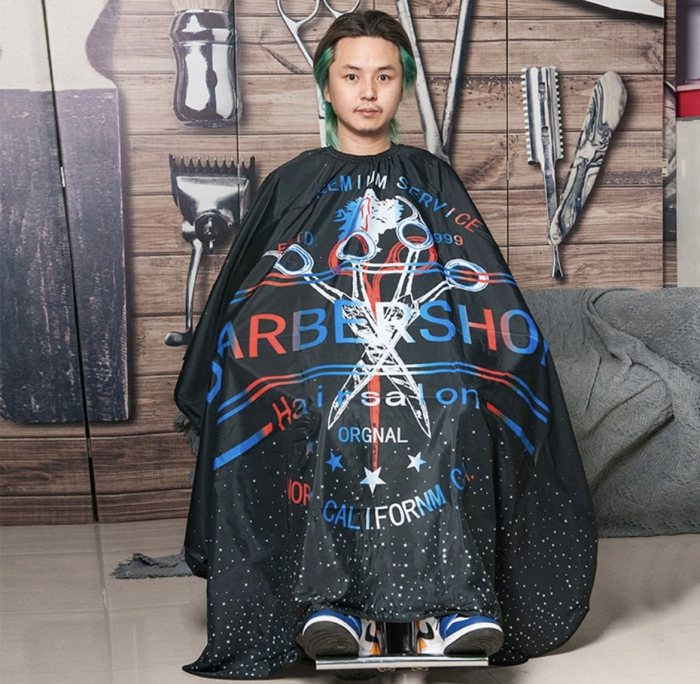 Pelerina de Frizerie QttvbTna, Rezistenta, Reutilizabila, Negru/Albastru/Mov, 160x140cm [2]