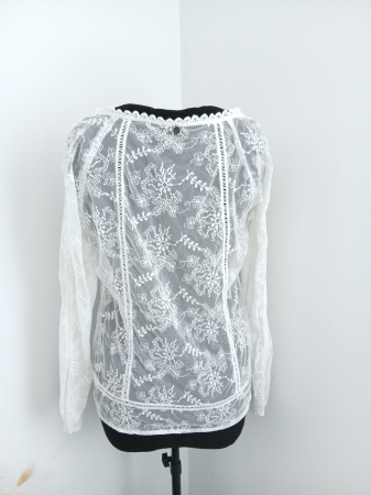 Bluza dantelata [1]