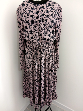 Rochii - Rochie Reserved L/40