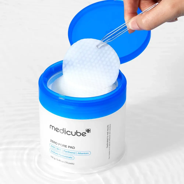 MEDICUBE Zero Pore Pad (70 buc) – Dischete tonice cu extract de salcie albă și lămâie pentru exfoliere delicată, controlul sebumului și diminuarea vizibilă a porilor [3]