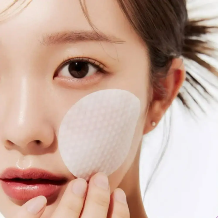 MEDICUBE Zero Pore Pad Mild (70 buc) – Dischete tonice cu PHA și Madecassoside pentru exfoliere blândă, controlul porilor și calmarea pielii sensibile [2]