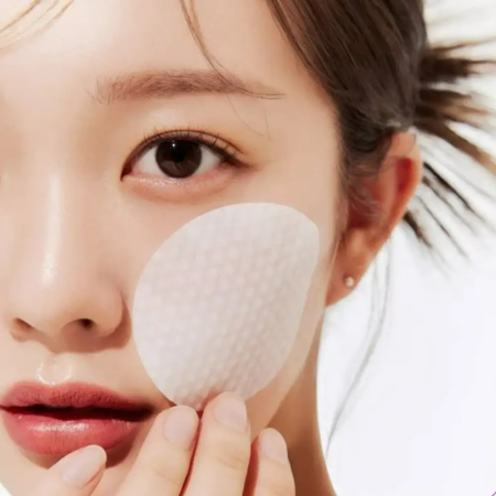 MEDICUBE Zero Pore Pad Mild (70 buc) – Dischete tonice cu PHA și Madecassoside pentru exfoliere blândă, controlul porilor și calmarea pielii sensibile [1]