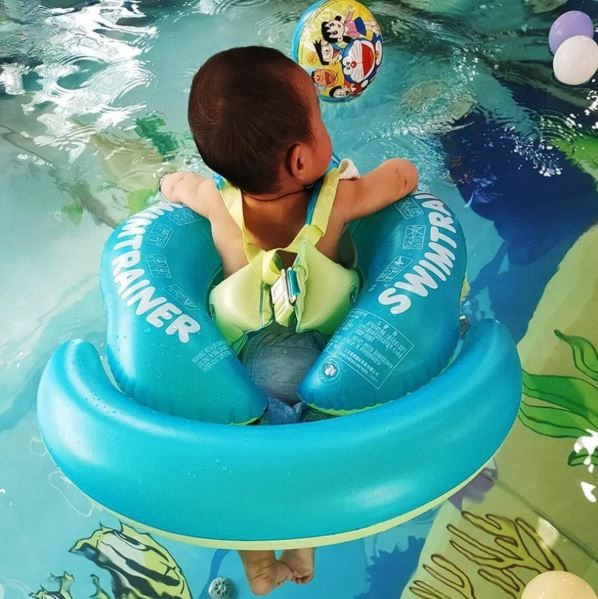 Colac gonflabil tip bărcuță pentru copii cu parasolar și suport [5]