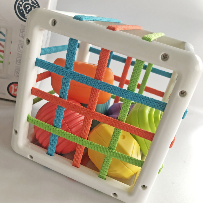 Cub sortator cu elastice si mingiute bebe 12+ [3]