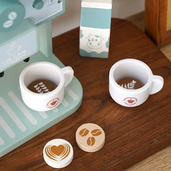 Espressor de cafea din lemn – Lean Toys (cu căni și lapte) [3]