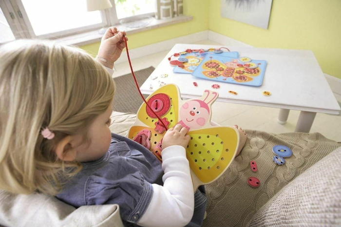 Joc Montessori de Înșiruit cu 26 Piese - 3 ani + [3]