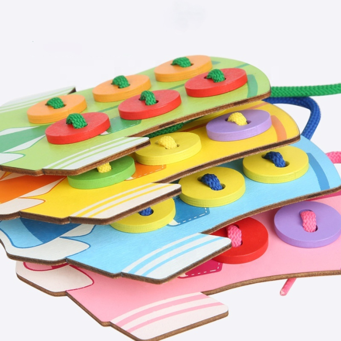 Joc Montessori de șnuruit cu nasturi colorați – 32 de piese pentru asociere și motricitate fină [3]