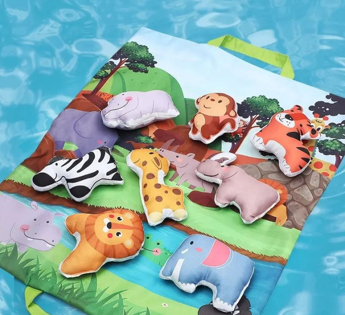 Set de joacă pentru bebeluși cu covoraș textil și 9 animăluțe moi interactive [3]