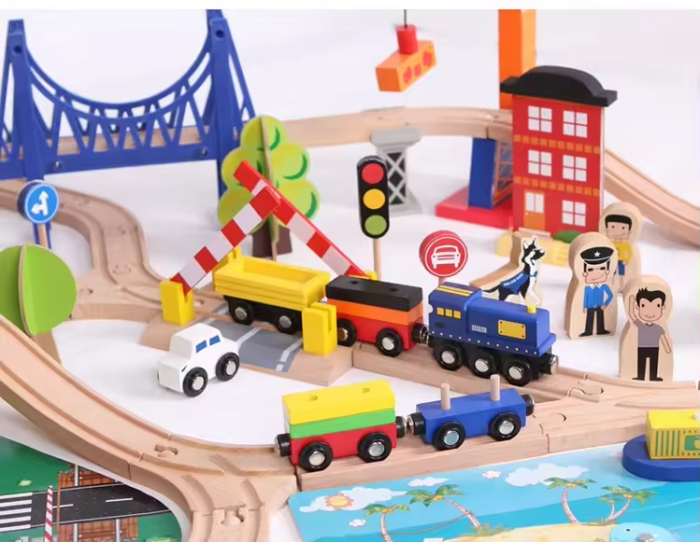 Trenulet și circuit 3D din lemn ecologic – 108 piese [2]