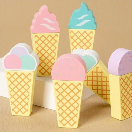 Chioșc de înghețată din lemn cu roți și vitrină [1]