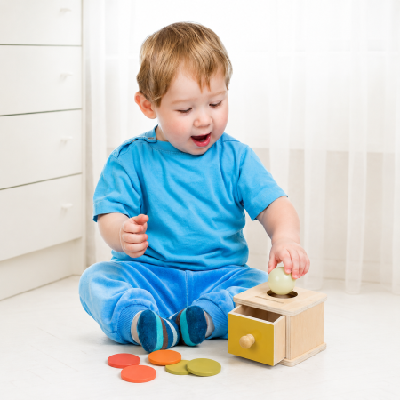 Cutie Montessori din lemn cu bile și jetoane pentru sortare și coordonare [1]
