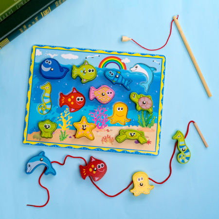 Joc 3-în-1 Ocean – pescuit magnetic, șnuruit și sortare forme din lemn | ZukiToys.ro [2]