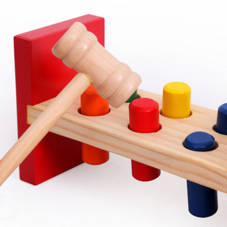 Joc Montessori cu ciocanel din lemn – motricitate si dexteritate [1]